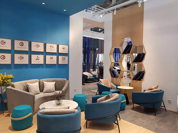 1553647663776024.jpg 640.webp (3).jpg